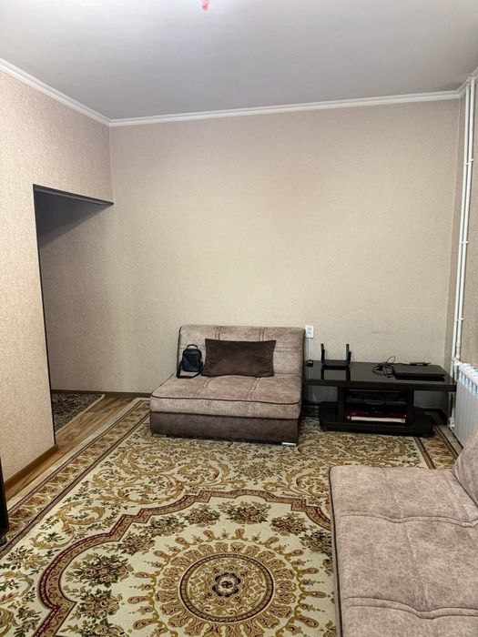 Карасу .  Продам 2 комнатную квартиру.