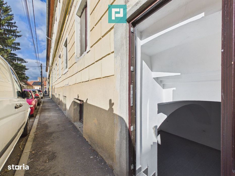 Apartament două camere strada Cozia
