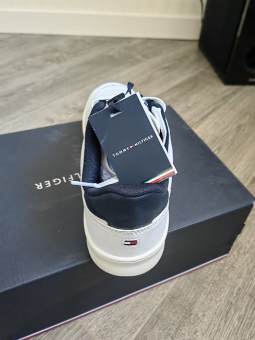 Кроссовки Tommy hilfiger