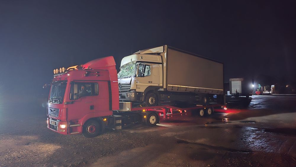 Platforma Transport Utilaje Grele Tractari Auto Recuperator Camioane Dube Trailer Buldoexcavatoare Tractoare Combine Microbuze Autoutilitare DEx12 A1