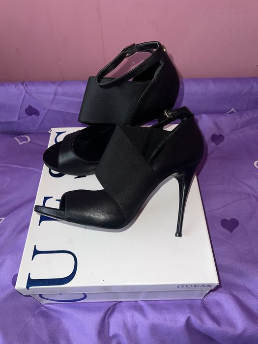 Sandale piele naturala Guess