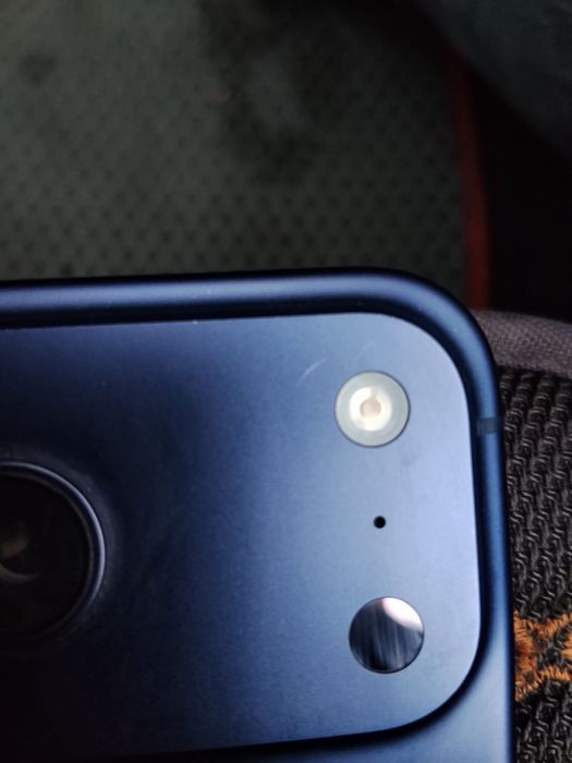 Продам 17 pro max iphone 256
