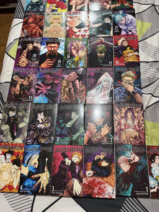 Vând sau schimb colecția completă jujutsu kaisen volumele 0-30