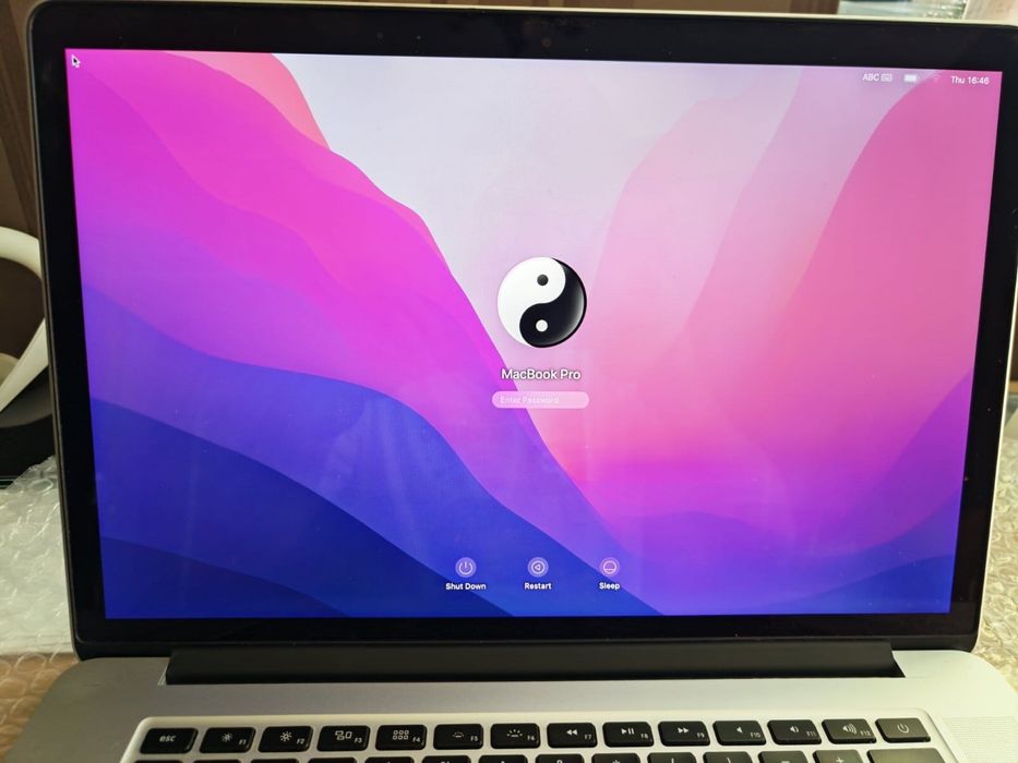 MacBook pro mid 2015 512 GB