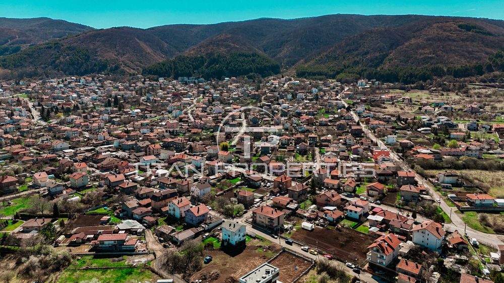 Парцел , за продажба , с.Лозен