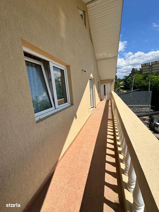 sat MARGINENI, Casa P+1, din 2011 cu 5 camere, 550mp teren,