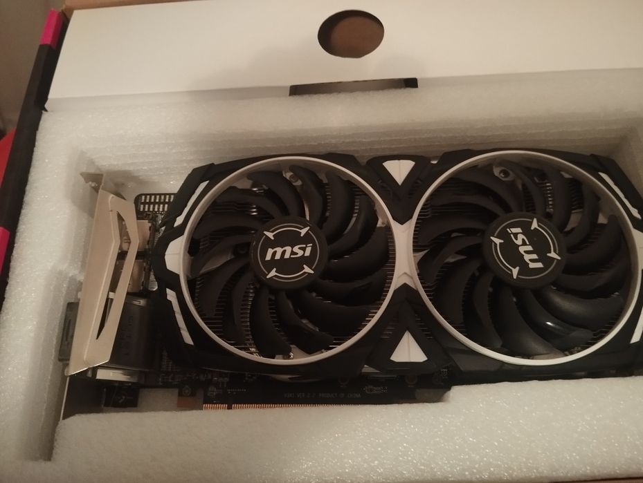 Video karta sotiladi