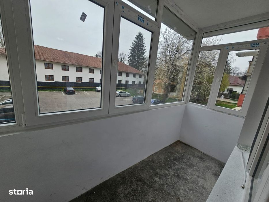 Apartament cu 2 camere de închiriat în Curtea de Argeș.