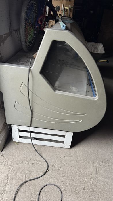 Холодильная витрина