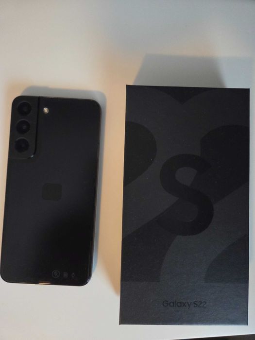 Samsung Galaxy S22 + Samsung Galaxy Watch 4 Classic LTE