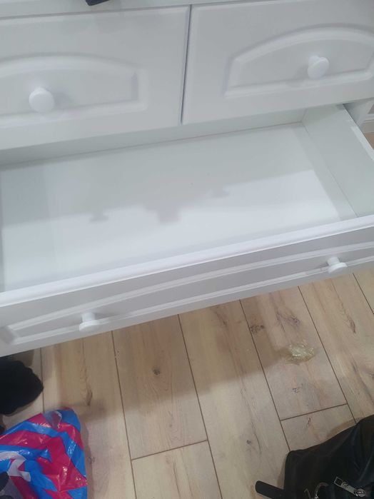 Пеленальный столик