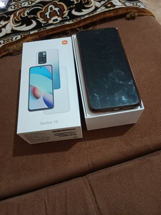Телефон Redmi 10