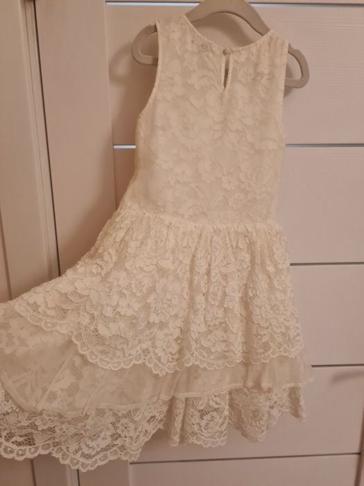 Официални детски рокли р-р 116  с дантела и коприна Twinset и Guess