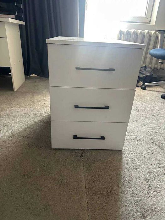 Офисная мебель (столы, кресла, стулья, шкафы)