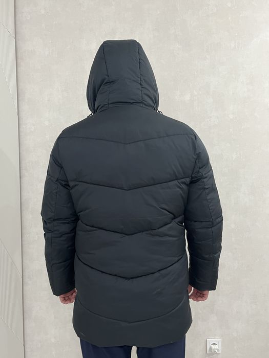 Продам куртку Armani EA7