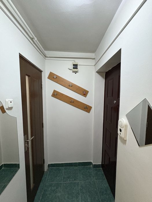Vand sau dau in chirie apartament doua camere