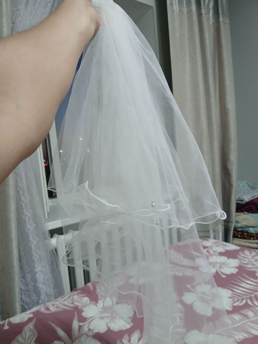 Продам фату свадебную или на девичник