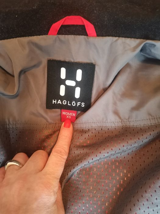Туристическо дамско яке" HAGLOFS".