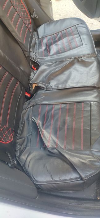 Продам чехлы автомобиля универсальные