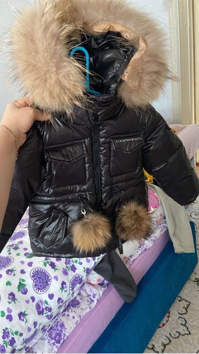 Продам детскую куртку