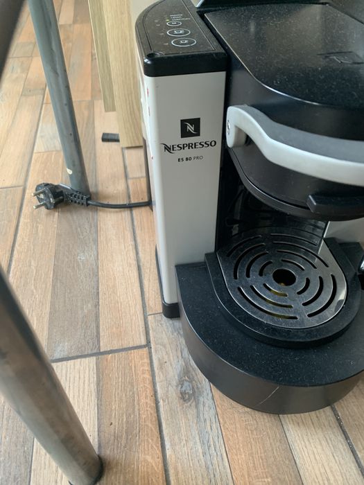 Nespresso es 80 pro