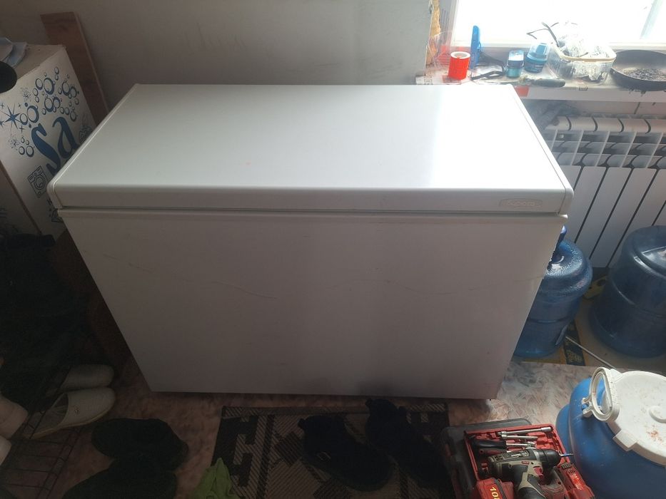 Продам морозильник.