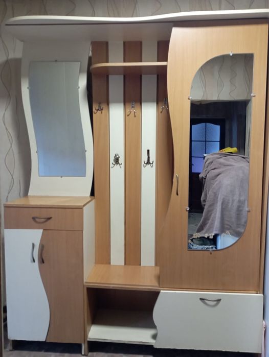 Шкаф в прихожую