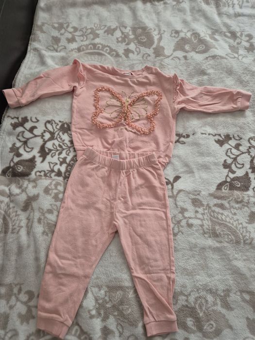 Лот дрехи за момиче 12-18м. и 18-24м.