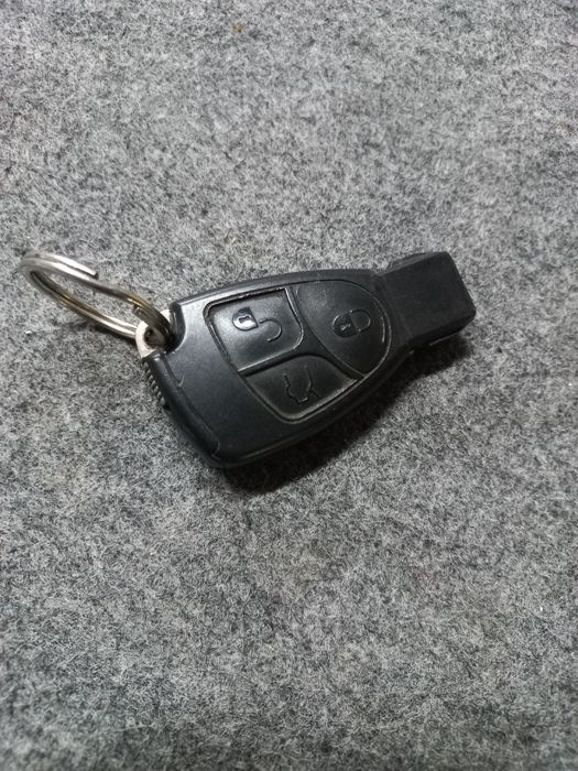 Ключ рибка за  Е клас W211