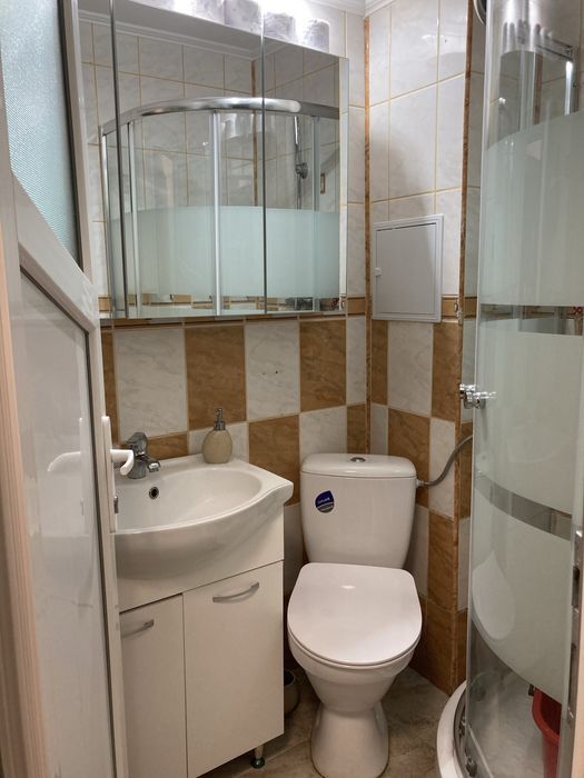 Vand apartament cu 2 camere Campina central complet mobilat!