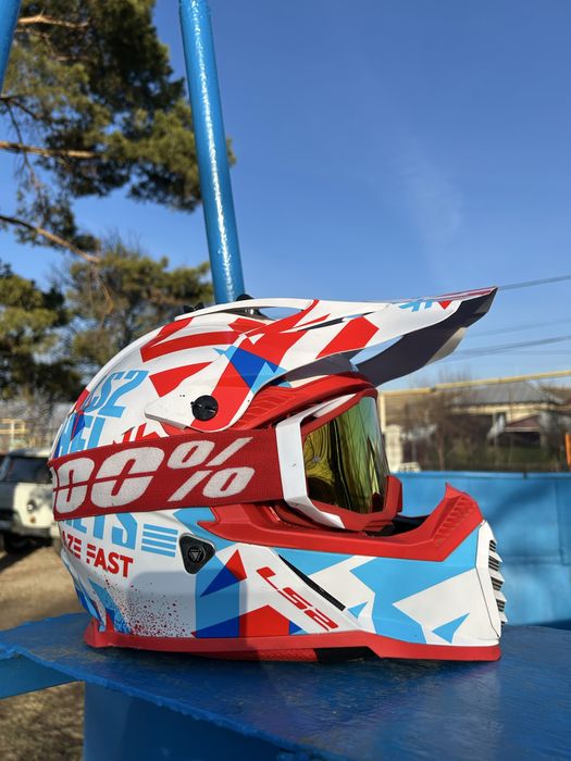 Кроссовый шлем LS2 Fast Evo Funky