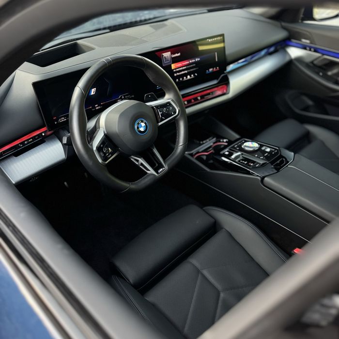 BMW 550e Почти новый