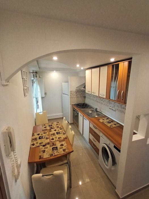 De inchiriat apartament decomandat, 44 mp, 1 camera, et.1, Lugoj
