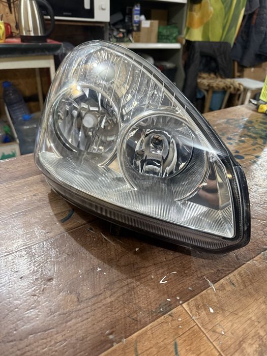 Фара приора 1 правая  оригинал киржач