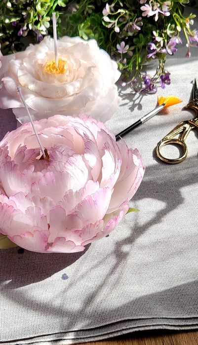 Ароматические свечи-цветы ручной работы