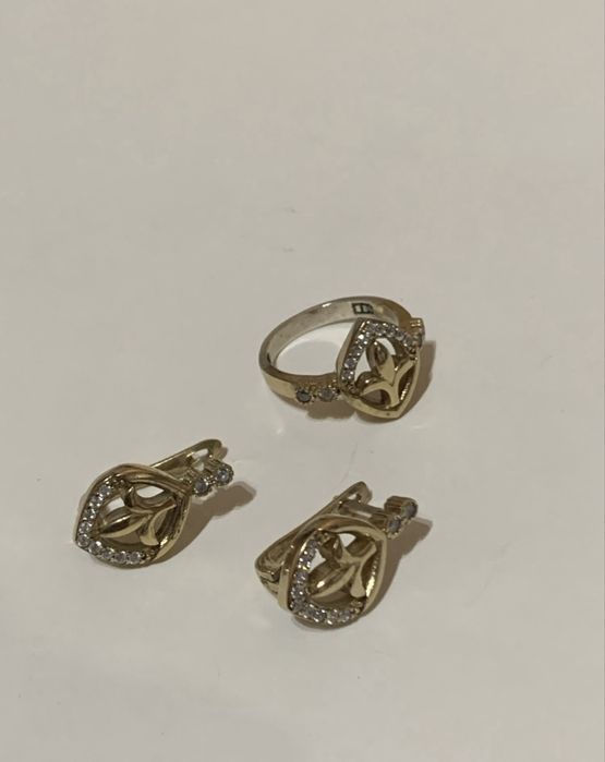 Серебряный набор кольцо и серьги с позолотой 925 пробы