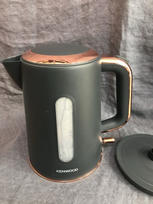 Ел. Кана Kenwood