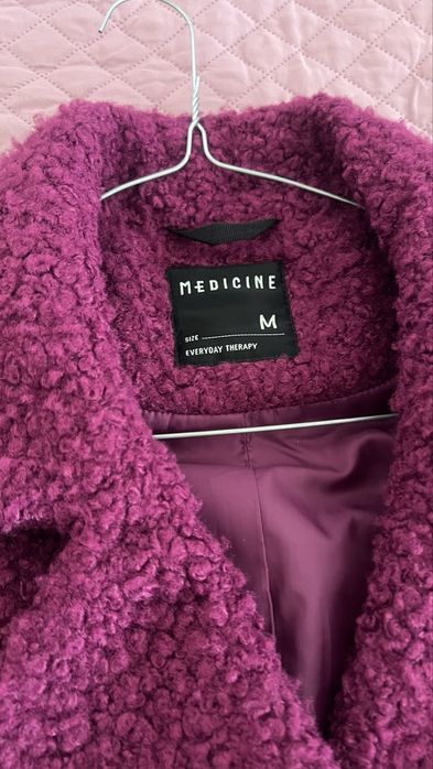 Дамско палто Medicine