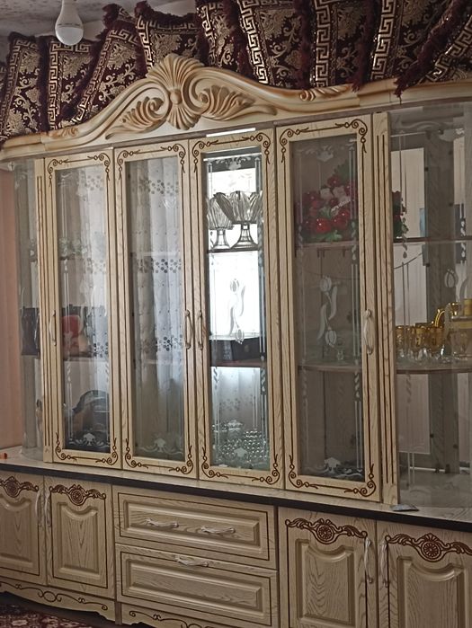 Mebelar sifati zoʻr