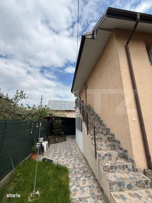 Casa de vanzare, 135 mp utili, panouri fotovoltaice 6.5 Kw, cartier Ta