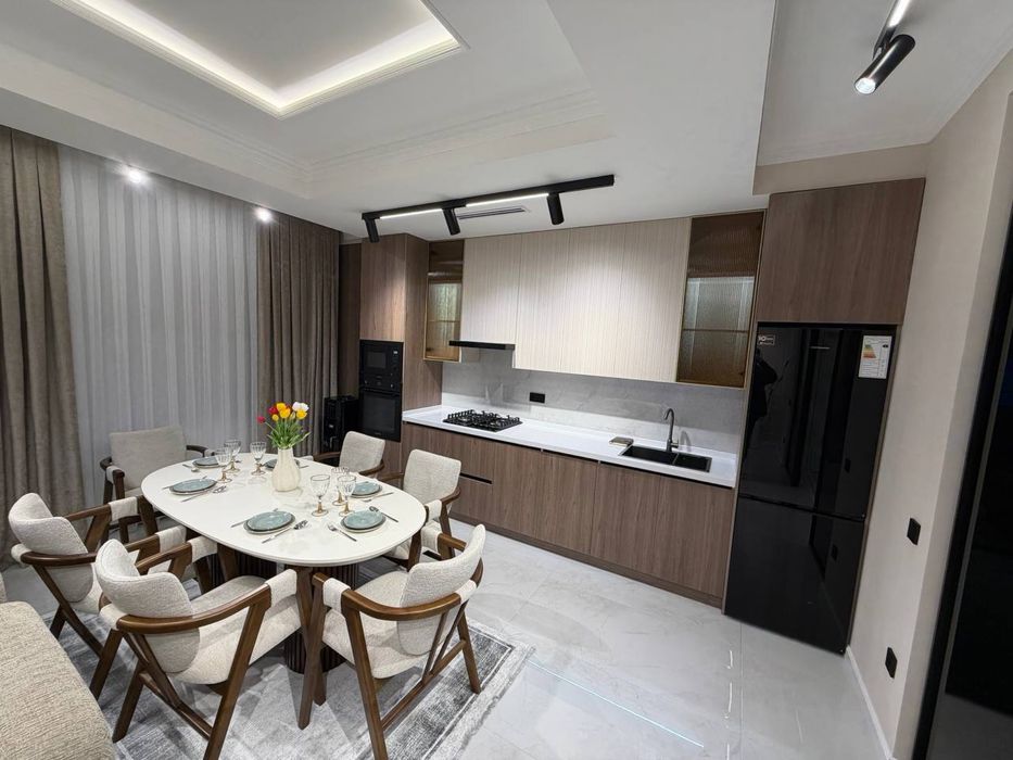 Яккасарой Сити моль 3/2/10