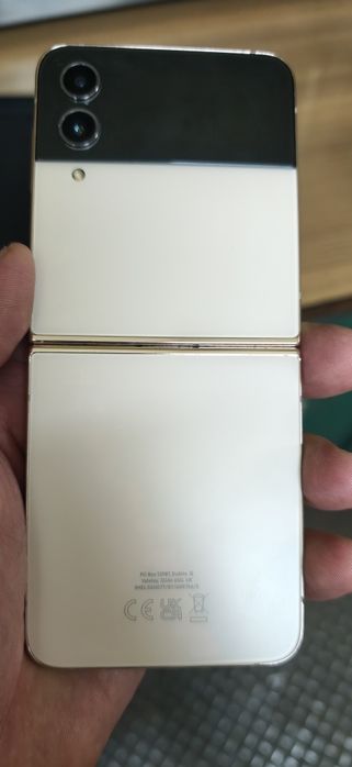 Samsung z flip 4