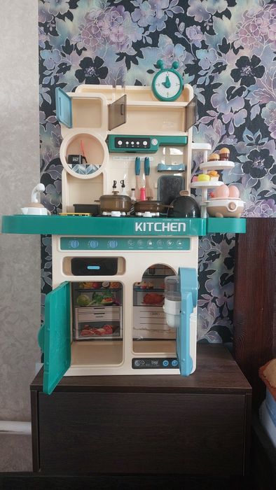 Продаётся детская кухня