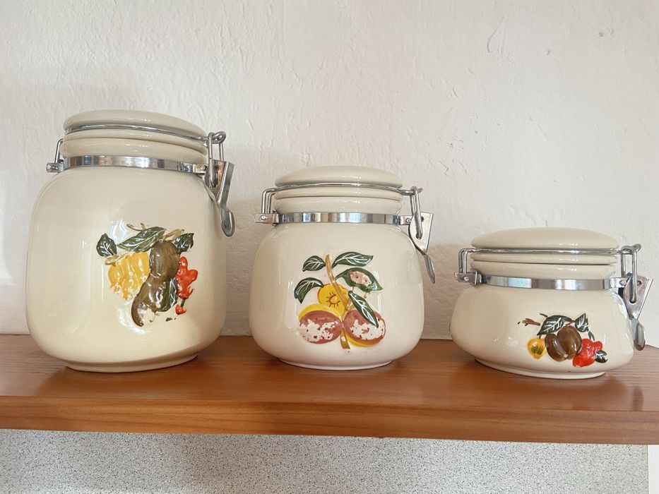 Комплект 3 бр буркани за съхранение, подправки с метална закопчалка