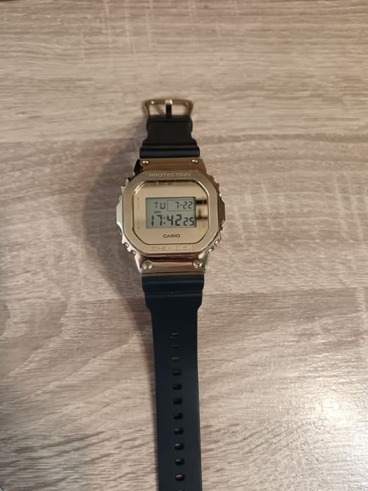 Часовник G Shock GM-5600 SG