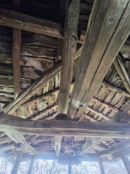 ПОДАРЯВАТ Се Турски керемиди