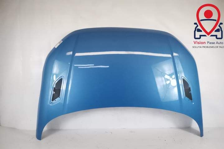 Оригинален преден капак в добро състояние с отвор за вентилационна реш