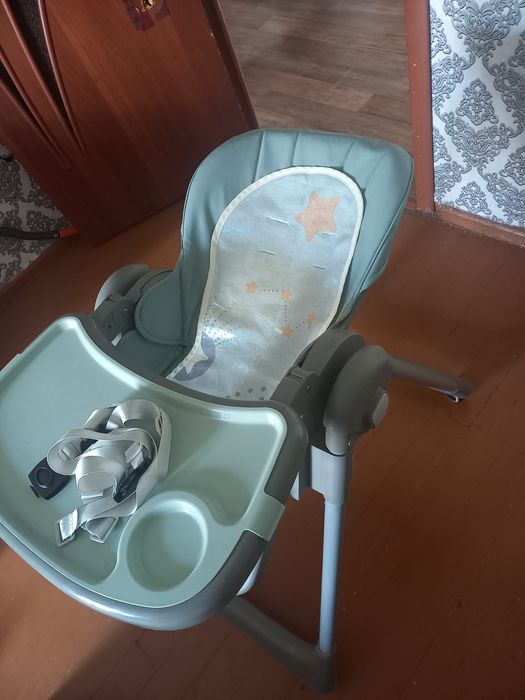 Продам детский стулчик для кормление