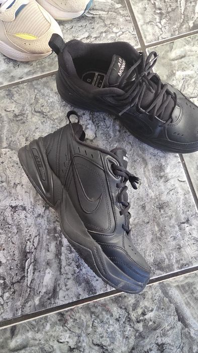 Nike Air Monarch 42.5
