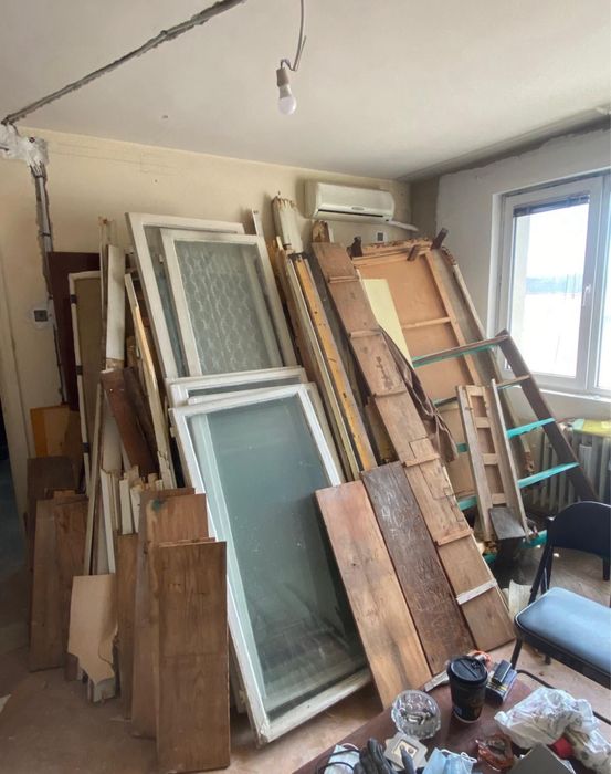 Transport Moloz Mobila Debarasari apartamente Demolari